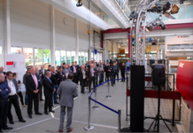 BOBST DEBUTS BREAKER FLAT TRACK OPEN HOUSE