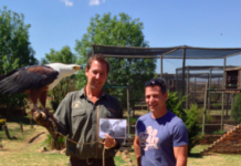 AFRICA PRINT EXPO ORGANISERS HAND OVER CHEQUE TO DULLSTROOM CENTRE